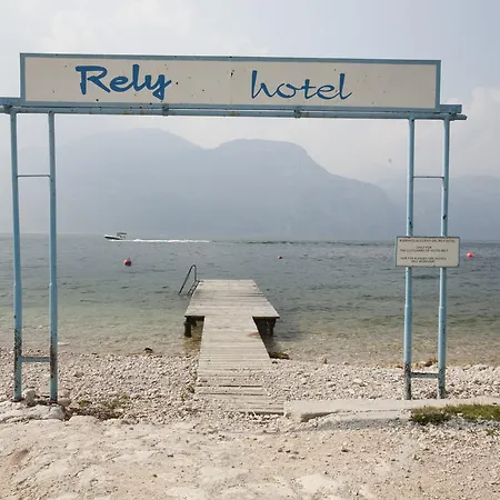 Rely Hotel
